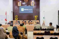 Rapat koordinasi yang dipimpin Sekretaris Daerah Kota Pematangsiantar Junaedi Antonius Sitanggang, S.S.T.P., M.Si. di Ruang Data Balai Kota Pematangsiantar, pada Senin (9/3/2026) pagi.