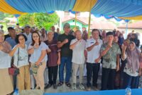 Foto bersama usai kegiatan reses Anggota DPRD Kota Pematangsiantar dari Fraksi Gerindra, Chairuddin Lubis.
