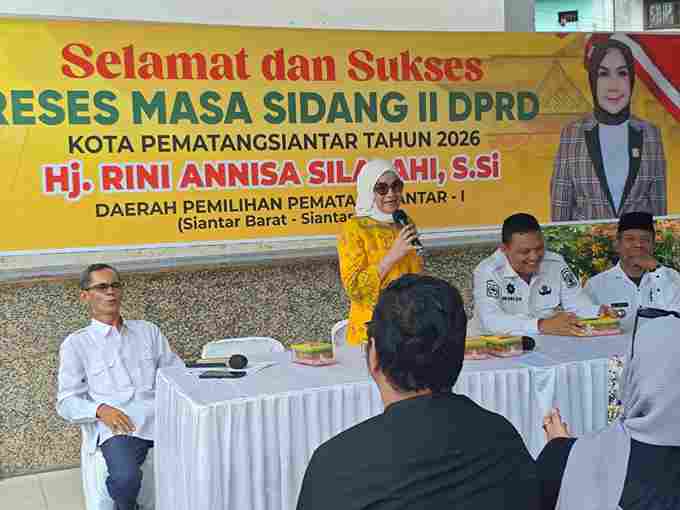 Anggota DPRD Kota Pematangsiantar dari Fraksi Golkar, Hj. Rini Annisa Silalahi, S.Si.