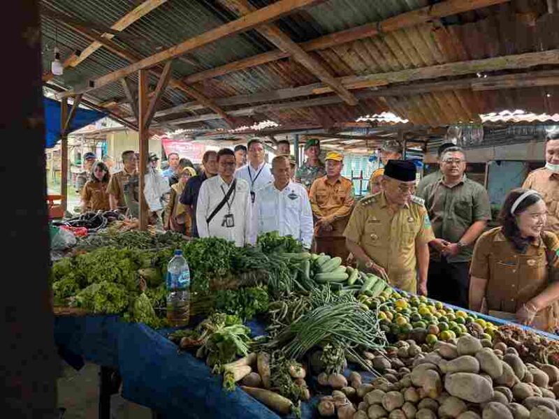 Satuan Reserse Kriminal Polres Simalungun bersama Pemerintah Kabupaten Simalungun menggelar inspeksi mendadak (sidak) pasar dan stasiun pengisian bahan bakar umum (SPBU) di Kecamatan Dolok Batu Nanggar pada Selasa, 10 Maret 2026, mulai pukul 08.00 WIB.
