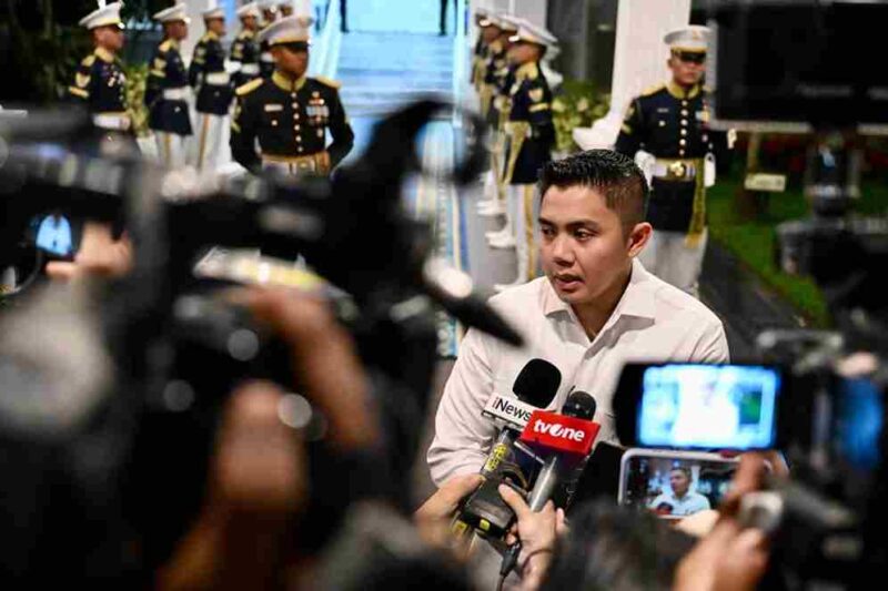 Presiden Prabowo Subianto mengundang sejumlah tokoh bangsa ke Istana Jakarta dalam sebuah pertemuan yang digelar pada Selasa (3/3/2026).