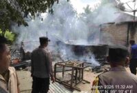 rumah terbakar di gunung malela
