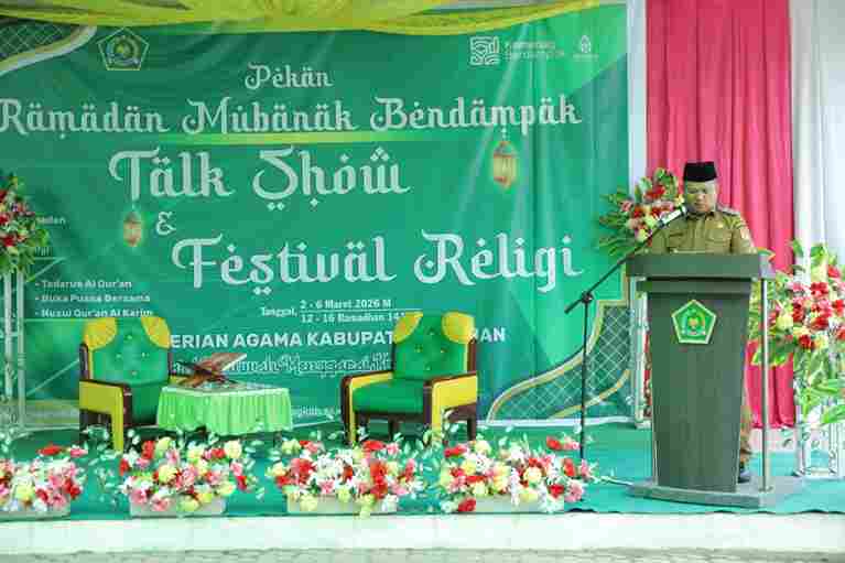 Kegiatan Ramadhan Mubarak Berdampak bertajuk “Talk Show dan Festival Religi” yang dirangkai dengan Pasar Murah Ramadan digelar di Kantor Kementerian Agama Kabupaten Asahan, Jalan Turi, Kelurahan Mekar Baru, Kecamatan Kota Kisaran Barat, pada Senin (2/3/2026).