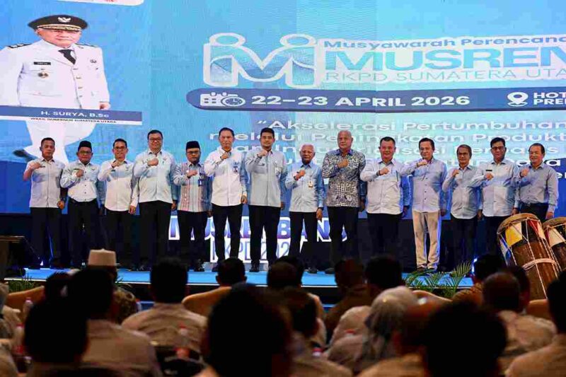 Gubernur Sumatera Utara (Sumut) Muhammad Bobby Afif Nasution menandatangani nota kesepahaman (Memorandum of Understanding/MoU) bersama pemerintah kabupaten/kota terkait langkah pengendalian inflasi pada pembukaan  Perencanaan Pembangunan Provinsi (Musrenbangprov) RKPD 2027 Sumatera Utara (Sumut) di Hotel Santika Medan, Rabu (22/4/2026). 