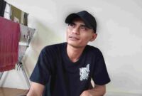 Korban Sona Zendrato saat ditemui dirumahnya pada Sabtu, 11 April 2026. (Foto : Andrew Panjaitan - atapkota.com)