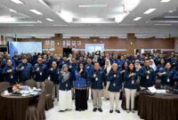 Kepala Bidang Statistik Dinas Komunikasi dan Informasi Provinsi Sumatera Utara Ika Hardina Lubis bersama Kepala Badan Pusat Statistik Sumut Asim Saputra, pada acara sosialisasi SE2026 serta peluncuran Dashboard Analisis & Laporan Indikator Pencapaian (Dalian) di Aula Kantor Badan Pusat Statistik (BPS) Sumut, Jalan Asrama Nomor 179, Senin (27/4/2026).