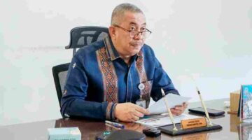 Pj Sekretaris Daerah Provinsi Sumatera Utara (Sumut) Sulaiman Harahap menjadi narasumber pada Webinar Sesi VI bertema “Judi Online dan Pinjaman Online Ancaman Serius Bagi ASN dalam Sorotan Analisis PPATK” secara daring di Ruang Rapat Sekda Sumut, Kantor Gubernur Sumut, Jalan Pangeran Diponegoro Nomor 30 Medan, Kamis (30/4/2026).