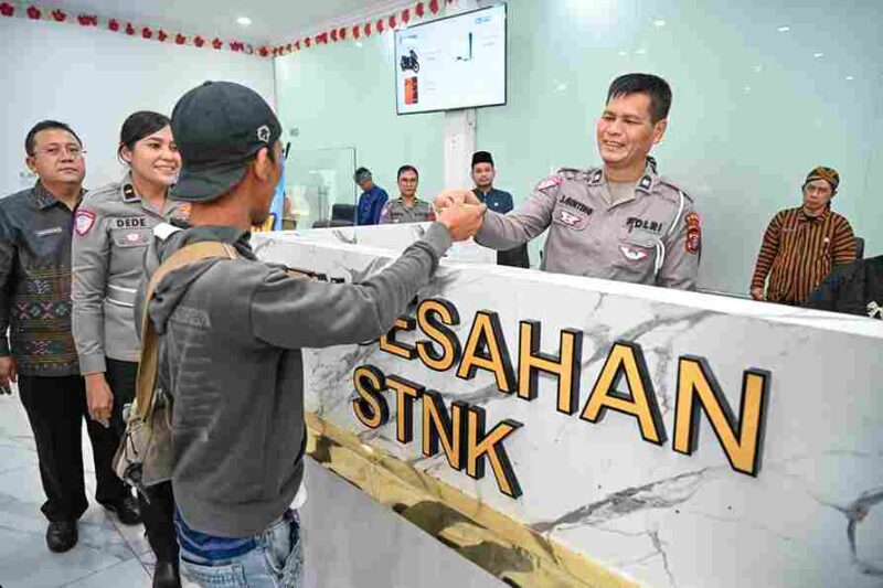  Pemprov Sumut mulai memberlakukan Pembayaran Pajak Kendaraan tanpa harus menunjukkan KTP yang namanya sesuai dengan STNK. 