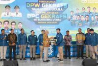 Wakil Gubernur Sumatera Utara (Sumut) Surya, menghadiri Pelantikan Dewan Pimpinan Wilayah (DPW) Sumut dan Dewan Pimpinan Cabang (DPC) se Sumut Gerakan Ekonomi Kreatif Nasional (GEKRAFS) di The White Venue Jalan Sakti Lubis Nomor 85 Medan, Rabu (22/4/2026) malam.