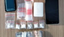 Sejumlah barang bukti yang diduga berkaitan dengan aktivitas peredaran narkotika.