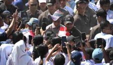 Wakil Presiden (Wapres) Gibran Rakabuming Raka meninjau pelaksanaan program Makan Bergizi Gratis (MBG) di SD Negeri 2 Waisai, Kabupaten Raja Ampat, Rabu (22/4/2026).