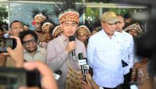 Wakil Presiden (Wapres) Gibran Rakabuming Raka meninjau gedung baru RSUD Raja Ampat di Jalan Jenderal Basuki Rahmat, Waisai, Rabu (22/04/2026).