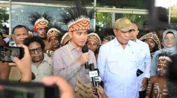 Wakil Presiden (Wapres) Gibran Rakabuming Raka menyampaikan rasa hormat dan apresiasinya kepada Wakil Presiden ke-10 dan ke-12 RI, Jusuf Kalla, usai meninjau RSUD JP Wanane, Kabupaten Sorong, Papua Barat Daya, Rabu (22/04/2026).