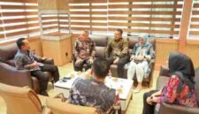 Wakil Wali Kota Medan, H. Zakiyuddin Harahap, menerima jajaran direksi Bank Sumut