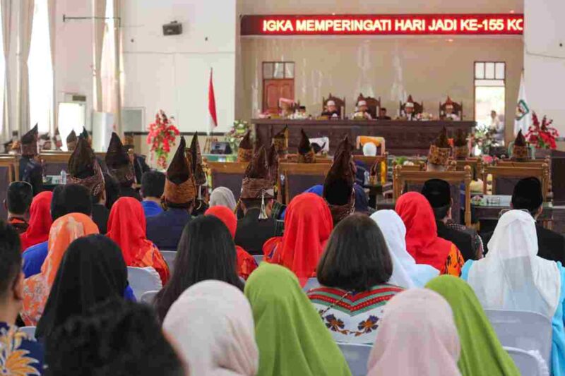 Rapat paripurna DPRD dalam rangka peringatan Hari Jadi ke-155 Kota Pematangsiantar yang digelar di Gedung Harungguan, Jumat pagi,24 April 2026.