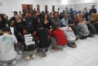 Kepolisian Sektor Biru-Biru, Polresta Deli Serdang, mengamankan 49 pelajar tingkat SMA/SMK yang diduga terlibat aksi konvoi dan berkendara tidak tertib di jalur utama Delitua–Biru-Biru, Rabu (22 April 2026).