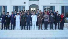 Foto bersama usai upacara peringatan Hari Otonomi Daerah (Otda) ke-30 Tahun 2026 di halaman Kantor Bupati Asahan, yang berlangsung pada Senin (27/4/2026) sekitar pukul 08.00 WIB.