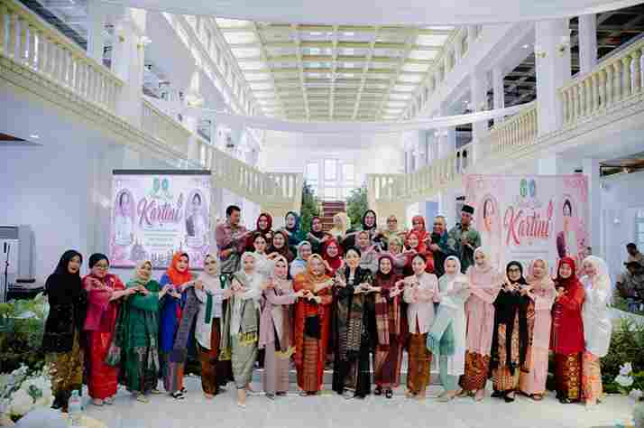 Peringatan Hari Kartini di Medan tampilkan perempuan inspiratif.