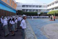 Kapolres Pematangsiantar, AKBP Sah Udur T.M. Sitinjak, S.H., S.I.K., M.H., menjadi pembina upacara bendera di SMA Sultan Agung Kota Pematangsiantar,