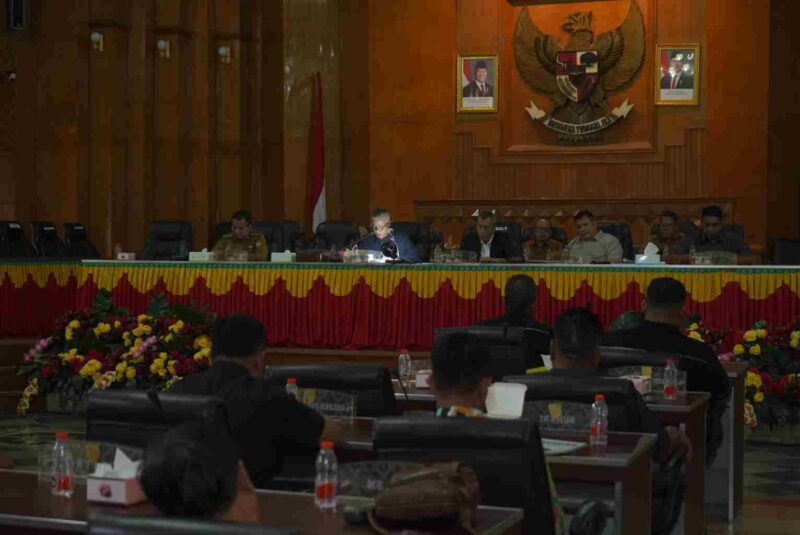 Rapat Paripurna DPRD Kabupaten Asahan dalam agenda penyampaian rekomendasi DPRD terhadap Laporan Keterangan Pertanggungjawaban (LKPJ) Bupati Asahan Tahun Anggaran 2025.