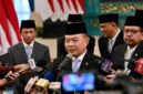 Kepala Staf Kepresidenan (KSP), Dudung Abdurachman, menyampaikan keterangannya kepada awak media usai dilantik oleh Presiden Prabowo Subianto di Istana Negara, Jakarta, pada Senin, 27 April 2026.