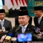 Kepala Staf Kepresidenan (KSP), Dudung Abdurachman, menyampaikan keterangannya kepada awak media usai dilantik oleh Presiden Prabowo Subianto di Istana Negara, Jakarta, pada Senin, 27 April 2026.