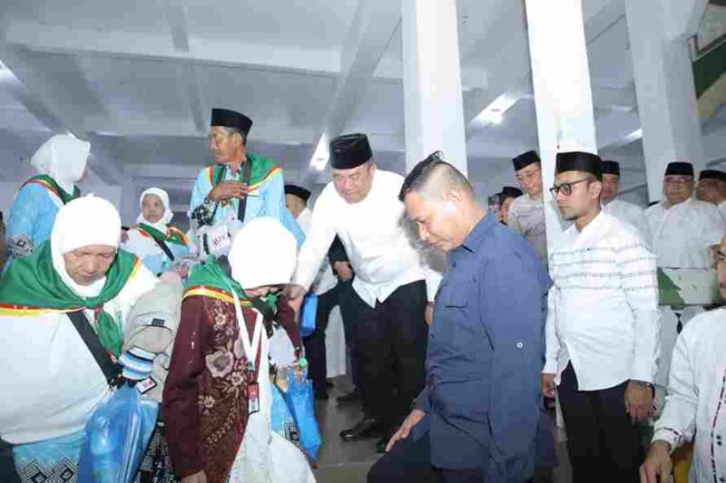 Pemerintah Kabupaten Asahan melepas keberangkatan Jamaah Calon Haji (JCH) Kloter 7 Tahun 1447 H/2026 M dalam suasana khidmat, Selasa (28/04/2026) dini hari.