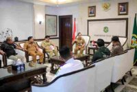 Wali Kota Medan, Rico Tri Putra Bayu Waas, saat menerima audiensi perwakilan Grab Indonesia di Balai Kota Medan, Selasa (28 April 2026).