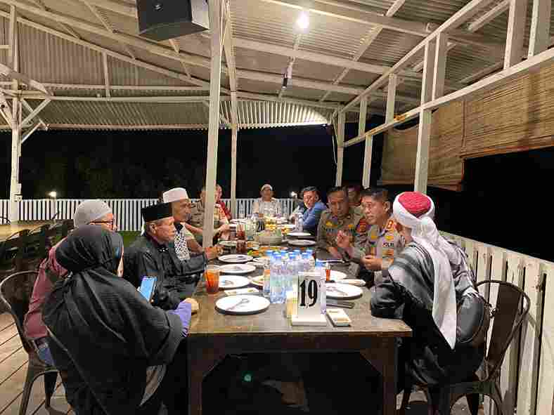 Kapolres Pelabuhan Belawan jalin dialog dengan LAAB untuk perkuat sinergi masyarakat dan menjaga keamanan wilayah secara humanis.