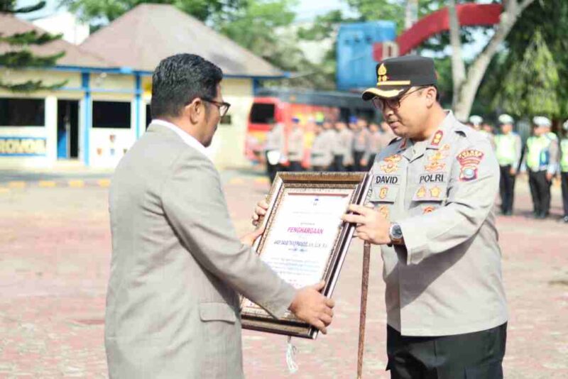 Komisi Nasional Perlindungan Anak (Komnas PA) memberikan penghargaan kepada Polres Langkat atas pendekatan humanis dan berkeadilan dalam penyelesaian perkara