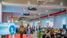 Wali Kota Medan, Rico Tri Putra Bayu Waas, saat menjadi pembicara dalam kegiatan Studium Generale di kampus BINUS University Medan, Selasa (28 April 2026).