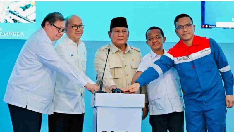 Presiden Prabowo Subianto melakukan groundbreaking proyek hilirisasi nasional tahap II di Refinery Unit IV Cilacap, Jawa Tengah, pada Rabu, 29 April 2026. 