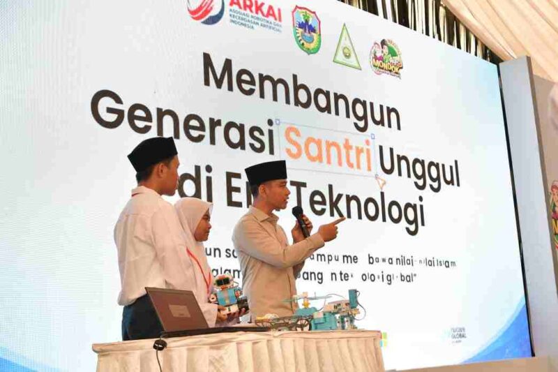 Wakil Presiden (Wapres) Gibran Rakabuming Raka mengunjungi Perguruan Islam Pondok Tremas di Kabupaten Pacitan, Jawa Timur, Kamis (30 April 2026).