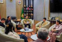 Wali Kota Medan, Rico Tri Putra Bayu Waas, mendorong mahasiswa untuk berani mengambil peran sebagai pemimpin masa depan dalam kegiatan bedah buku Babad Alas karya Bima Arya Sugiarto yang digelar di Gedung Digital Learning Center Universitas Sumatera Utara, Kamis, 30 April 2026.