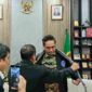 Rico Waas saat terima audiensi Pomparan Raja Silahisabungan.