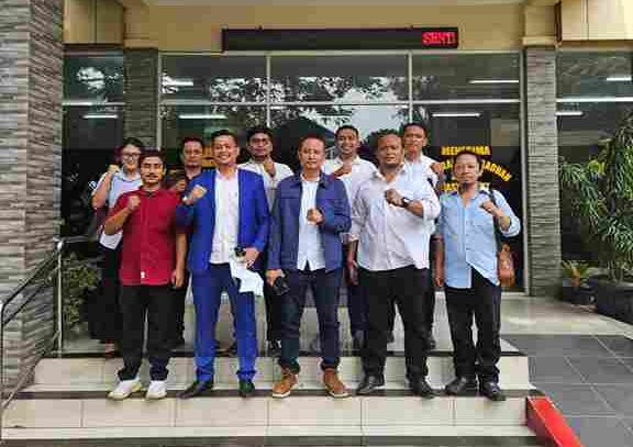 Aliansi Advokat Sumatera Utara usai melakukan laporan ke Polda Sumatera utara