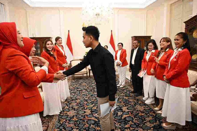 Wakil Presiden Gibran Rakabuming Raka menerima audiensi organisasi Perempuan Indonesia Maju (PIM) di Istana Wakil Presiden, Jakarta, pada Kamis, 16 April 2026.