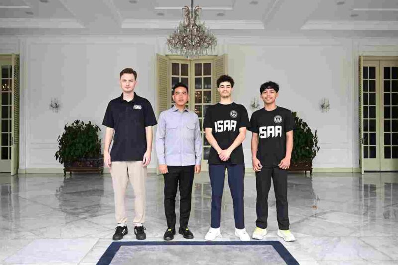 Wapres Gibran menerima CEO ISAA untuk membahas program pengiriman pemain muda Indonesia ke Amerika Serikat melalui jalur pendidikan sepak bola.