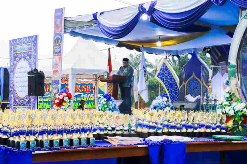 Wali Kota Pematangsiantar Wesly Silalahi SH MKn yang diwakili Asisten Bidang Administrasi Umum, Dedy Tunasto Setiawan SH MH, saat menyampaikan kata sambutan.