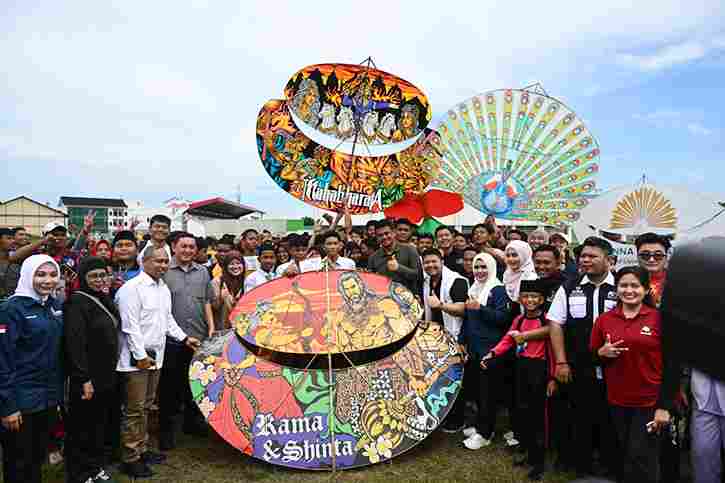 Gubernur Sumatera Utara (Sumut) Muhammad Bobby Afif Nasution membuka Festival Layang-Layang Piala Gubernur Sumut, yang diselenggarakan oleh Komite Olahraga Masyarakat Indonesia (KORMI) Sumut, di Sirkuit Dinas Kepemudaan dan Keolahragaan Sumut, Sabtu (9/5/2026). 