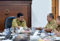 Gubernur Sumatera Utara (Sumut) Muhammad Bobby Afif Nasution didampingi Wakil Gubernur Sumut Surya menerima kunjungan Bupati Asahan Taufik Zainal Abidin di Kantor Gubernur Sumut Jalan Diponegoro Kota Medan, Senin (18/5/2026).