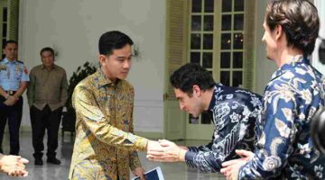 Bertemu Sungai Watch, Wapres Gibran Dorong Penanganan Sampah Sungai dan Polusi Plastik