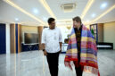 Gubernur Sumatera Utara (Sumut) Muhammad Bobby Afif Nasution didampingi para OPD menerima kunjungan kehormatan Duta Besar Australia untuk Indonesia, Rod Brazier, di Ruang Kerja Gubernur lantai 10 Kantor Gubernur Sumut, Jalan Diponegoro Nomor 30, Medan, Selasa (12/5/2026).