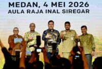 Gubernur Sumatera Utara (Sumut) Muhammad Bobby Afif Nasution didampingi Pj Sekdaprov Sumut Sulaiman Harahap, menghadiri Pengukuhan Kepala Kantor Perwakilan Lembaga Penjamin Simpanan I Jimmy Ardianto, di Aula Raja Inal Siregar, Kantor Gubernur Sumut, Jalan Diponegoro 30 Medan, Senin (4/5/2026). 