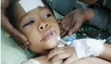 Seorang bocah 9 tahun diduga menjadi korban tabrak lari di Medan Tembung dan kini dirawat intensif di RS Haji Medan akibat luka serius.