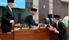 Penyampaian Keputusan DPRD Sumut terkait rekomendasi terhadap LKPj Gubernur Sumut Tahun Anggaran 2025 yang berlangsung di Gedung DPRD Sumut, Jalan Imam Bonjol, Medan, Senin, 11 Mei 2026.