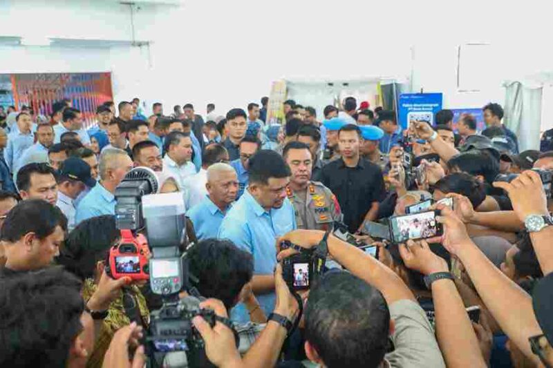Peringatan Hari Buruh Internasional (May Day) 2026 yang berlangsung pada Jumat (1/5/2026) di Gedung Serbaguna Pemprov Sumut, kawasan Astaka Pancing, Kota Medan.