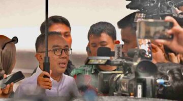 Menteri Pendidikan Tinggi, Sains, dan Teknologi (Mendiktisaintek) Brian Yuliarto, menyampaikan keterangan pers usai diterima Presiden di Istana Merdeka, Jakarta, Senin, 4 Mei 2026.