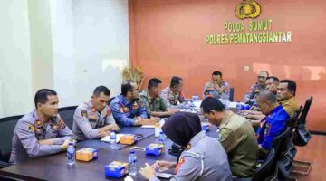 Pemko dan Polres Pematangsiantar siapkan Sispam Kota melalui rapat dan gladi untuk antisipasi gangguan keamanan dan ketertiban masyarakat.