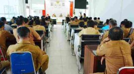 Sosialisasi yang digelar Dinas Penanaman Modal dan Pelayanan Terpadu Satu Pintu (DPMPTSP) di Aula Kantor Bupati Samosir.